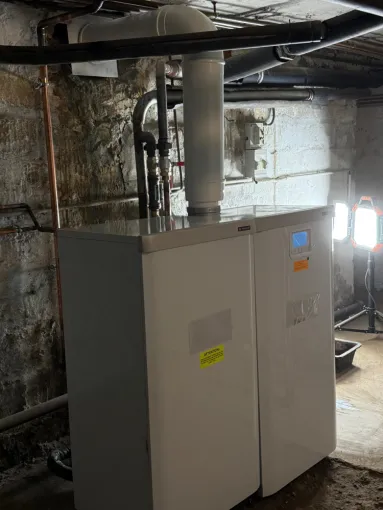 Remplacement chaudière fioul par chaudière à condensation de 45kw FRISQUET à Chatou, Versailles, I.S.T.F