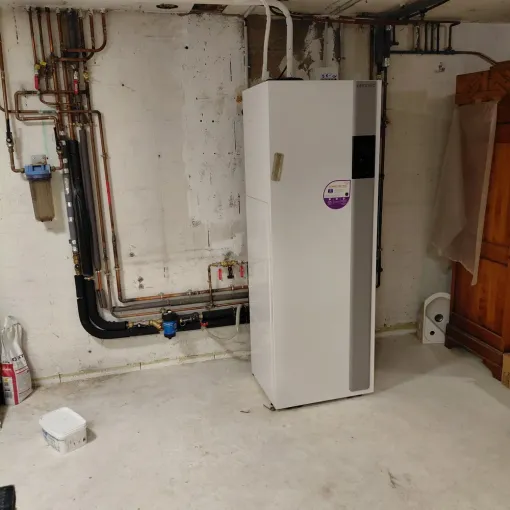 Installation d'une pompe à chaleur air-eau à Bures-sur-Yvette, Versailles, I.S.T.F